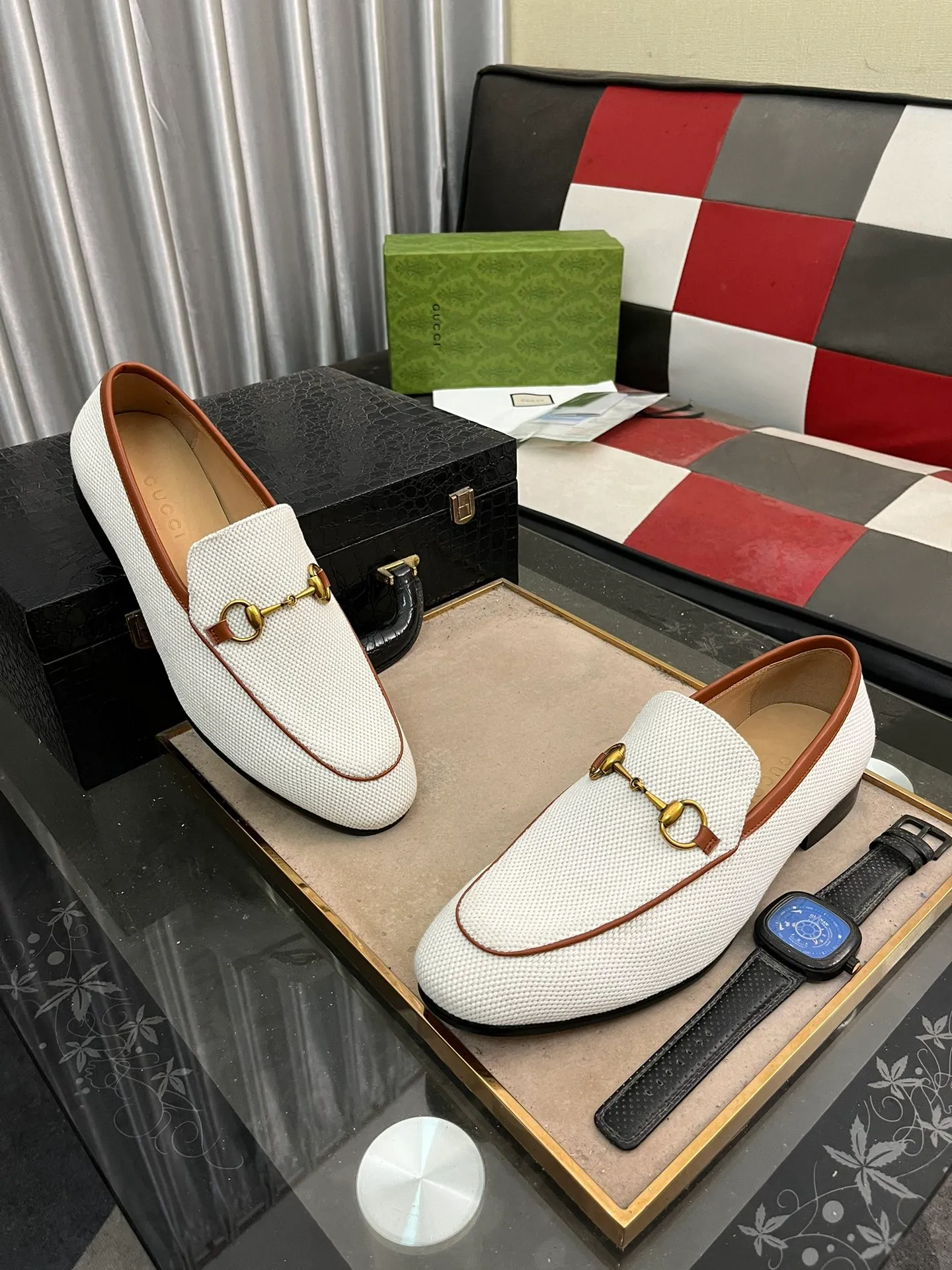 Men's men's shoes 💰500⌚️⌚️(Gucci·GUCCI) new product series ss hot new products 💢 💠 Casual leather shoes 👞, first layer of cowhide, upper hardware buckles and logo on the sides of the shoe, brand logo on the insole and sole 💠 💎Upper: 100% cowhide 💎Inner: cowhide/100% 💎Feet: cowhide/100% 💎Sole: rubber/100% 💎SIZE: 38 39 40 41 42 43 44 Can be customized 45